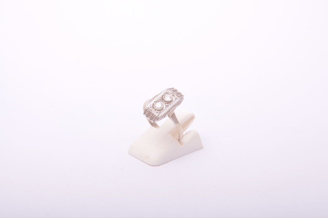 art-deco-ring-zwei-diamanten-_1_-detail.gif